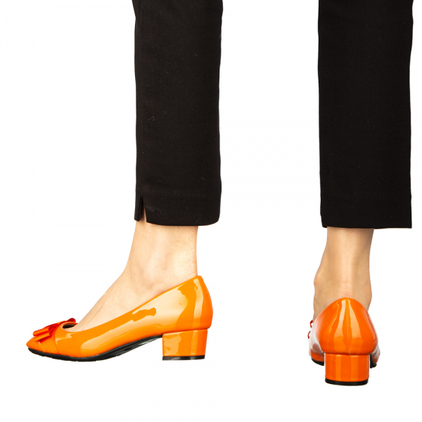 Дамски обувки с ток оранжеви от еко кожа Turni, 4 - Kalapod.bg